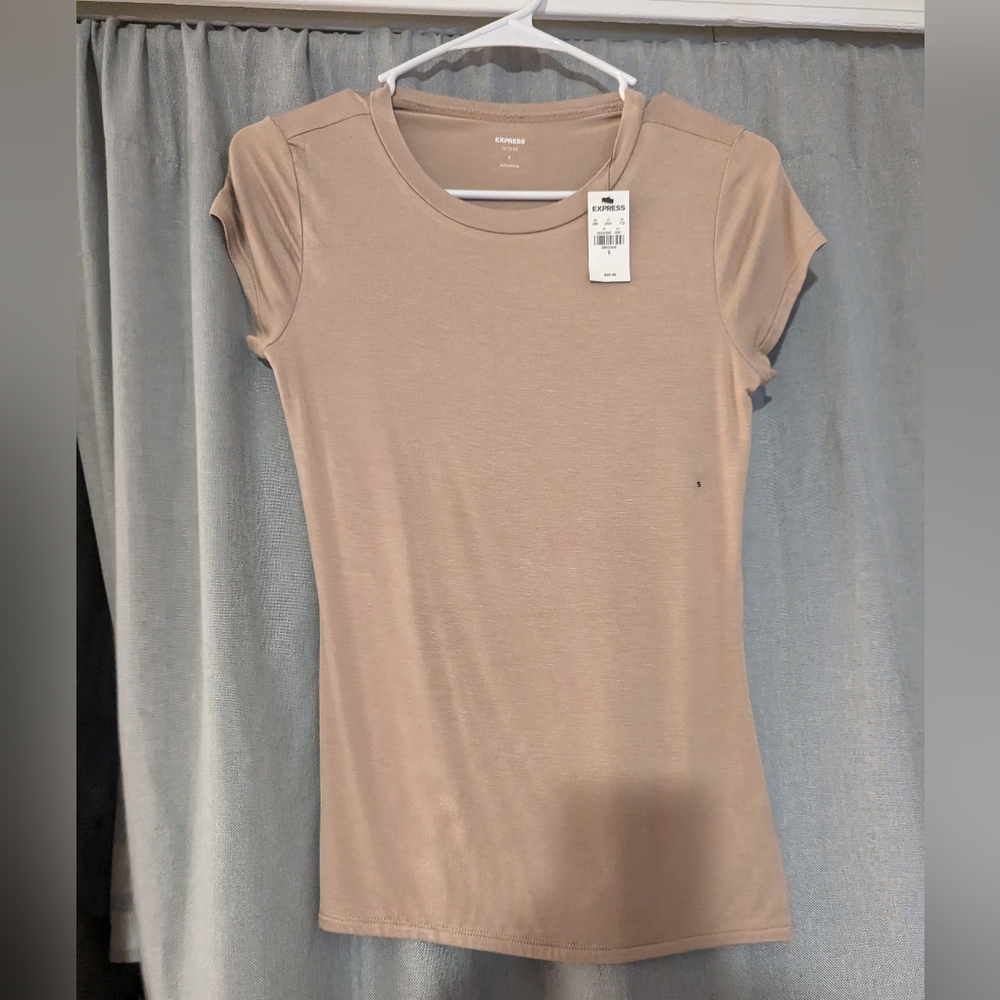 Express Tan Fitted Tee- S (NWT)